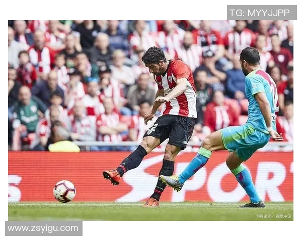 西甲赛场惊现冷门本菲卡大胜热刺引发转会风波